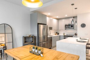 Luokittelematon kuva, 2 kautta 27, painike