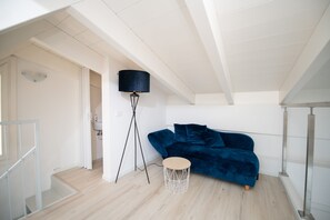 Exclusive Apartment | Living area
