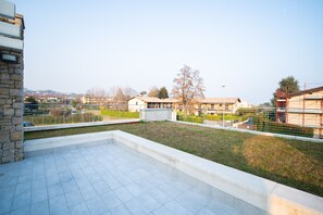 Exclusive Apartment | Terrace/patio