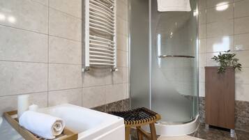 Family Condo | Bathroom
