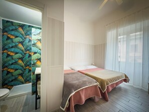 Superior Quadruple Room | Free WiFi - Hotel Giada (Rome)