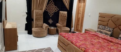 1 bedroom, free WiFi, bed sheets