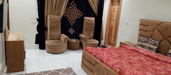 Royal Palace Guest House E-11