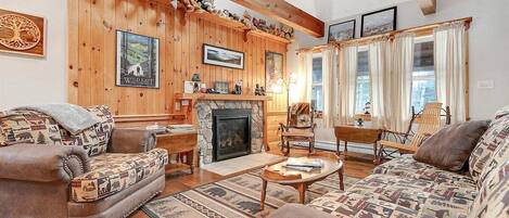 TV, fireplace, DVD player