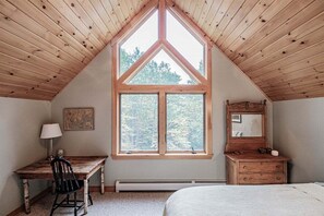 4 habitaciones, escritorio, cuna de viaje y wifi