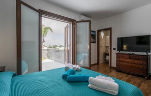 4 chambres, lit parapluie, Wi-Fi gratuit, draps fournis