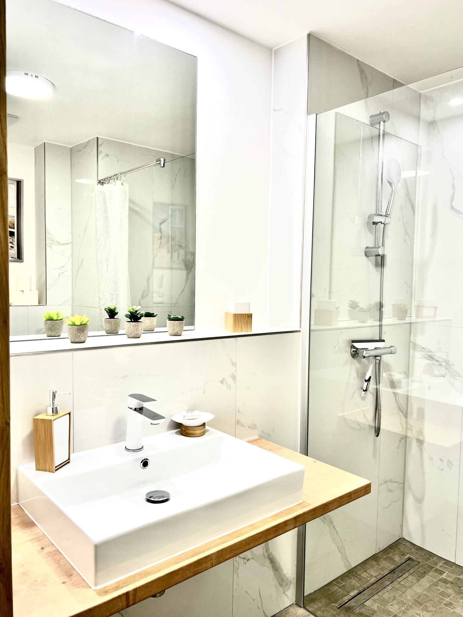 Studio, 1 großes Einzelbett, Nichtraucher, Küche | Badezimmer | Dusche, Handtücher, Seife, Toilettenpapier