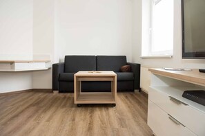 TV - Schoenbrunn Design in Vienna (Vienna)