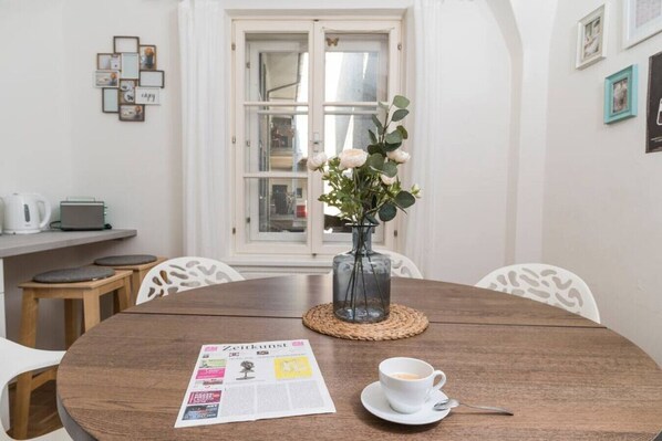 Dining - Family Stay Near Kunsthaus Graz | Sleeps 6 (Graz)