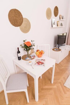 Dining - Heart of Ottakring in Vienna (Vienna)