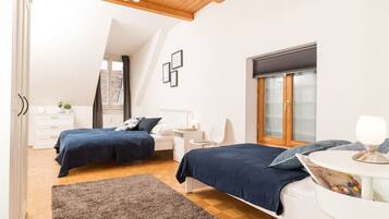 2 slaapkamers, een strijkplank/strijkijzer, wifi