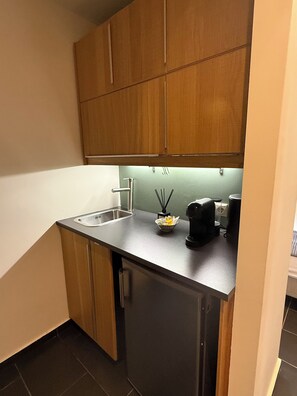 Private kitchen - Elite Ermou Suites (Athens)