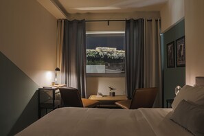View from room - Elite Ermou Suites (Athens)