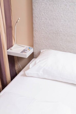 1 chambre, bureau, fer et planche Ă repasser, Wi-Fi