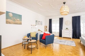 TV - Cozy Kunsthaus Graz in Austria (Graz)