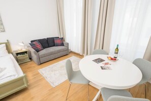 Interior - Best of Hernals Top 24 (Vienna)