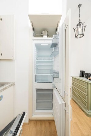 Interior - Best of Hernals Top 24 (Vienna)