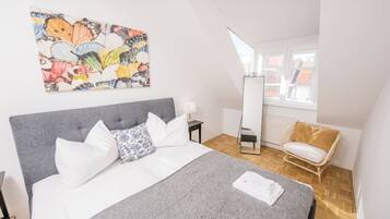 2 slaapkamers, een strijkplank/strijkijzer, reisbedje, wifi