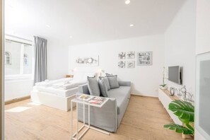 TV - Hideaway Favoriten in Vienna (Vienna)