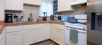 Sleek Broadway 2B2B 10 mins. away to Disneyland