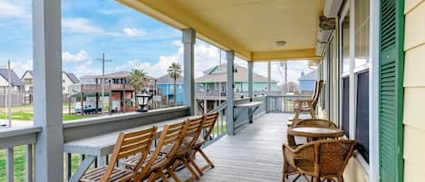 House, 3 Bedrooms | Tempat makan luar