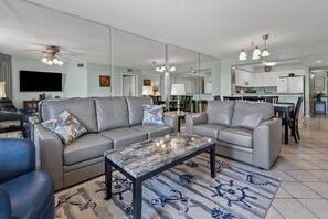 Appartement, 4 slaapkamers | Woonruimte