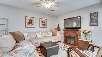 Apartment (1 Bedroom) | Interior