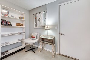 Apartment (1 Bedroom) | Interior