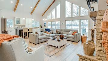 Cottage (4 Bedrooms) | Front of property