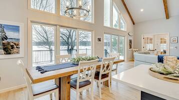 Cottage (4 Bedrooms) | Interior