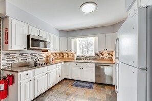 Hus (3 Bedrooms) | Eget kjøkken | Papirhåndklær