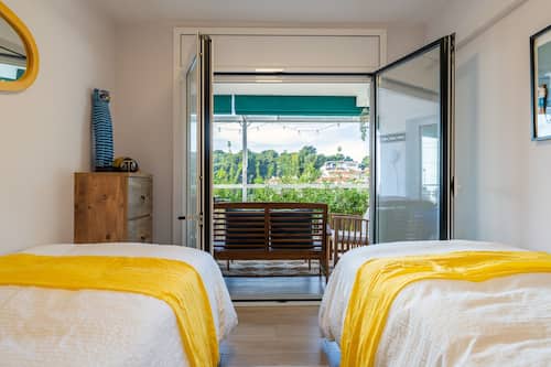 Luxe appartement | 2 slaapkamers, verduisterende gordijnen, een strijkplank/strijkijzer