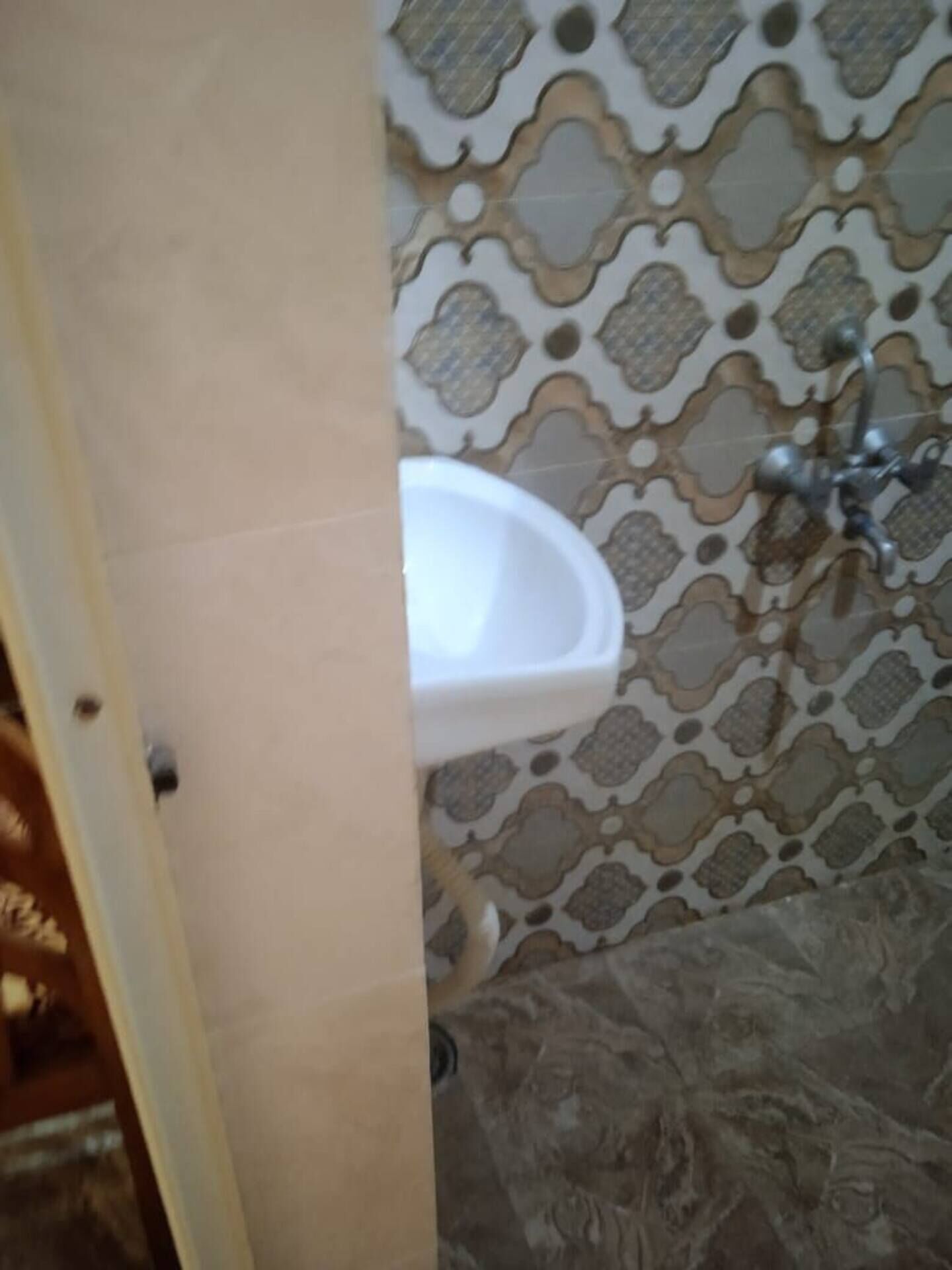 Serviettes fournies, savon, papier toilette