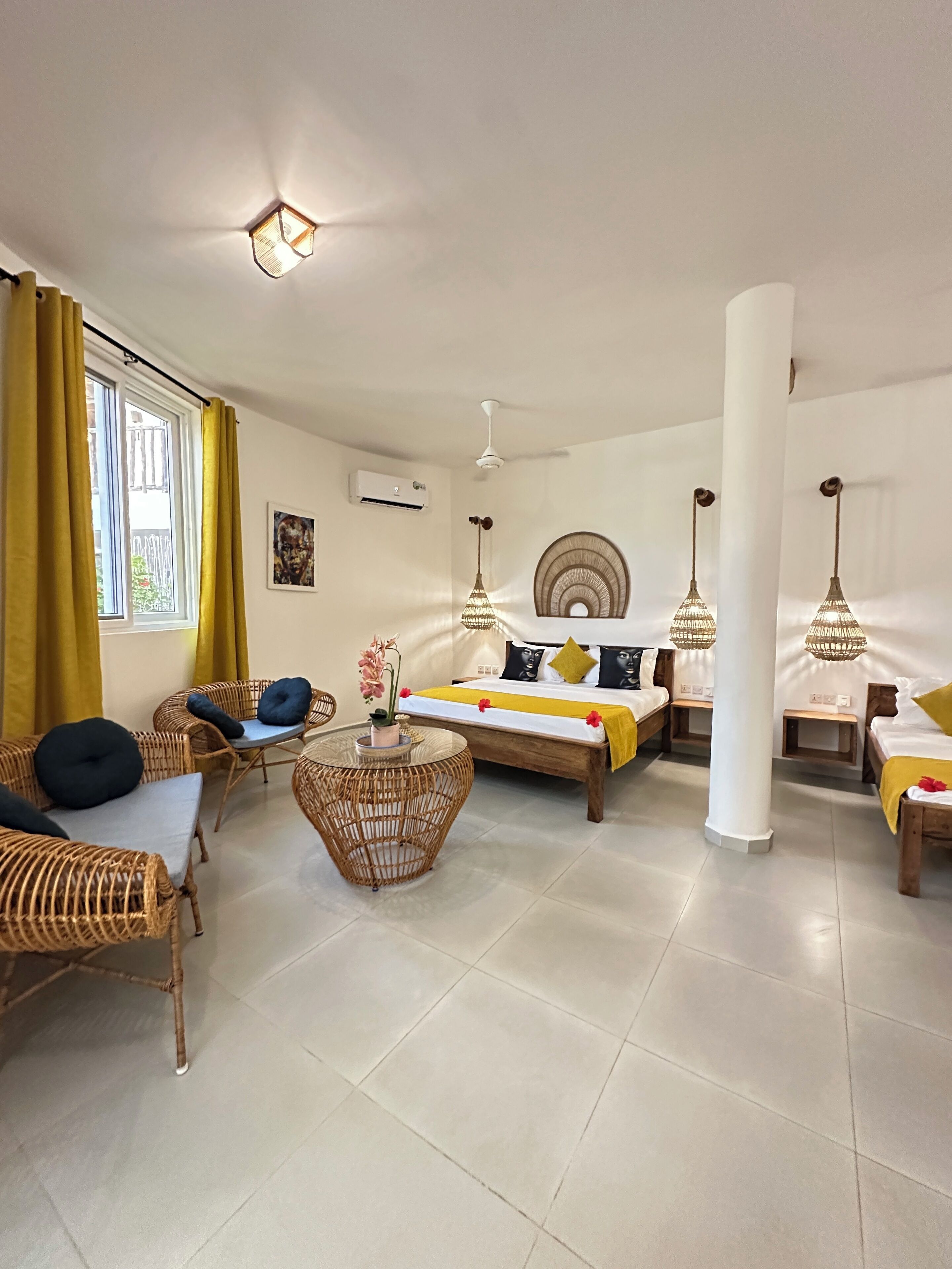 Deluxe Room, 1 Bedroom | In-room safe, desk, free WiFi, bed sheets