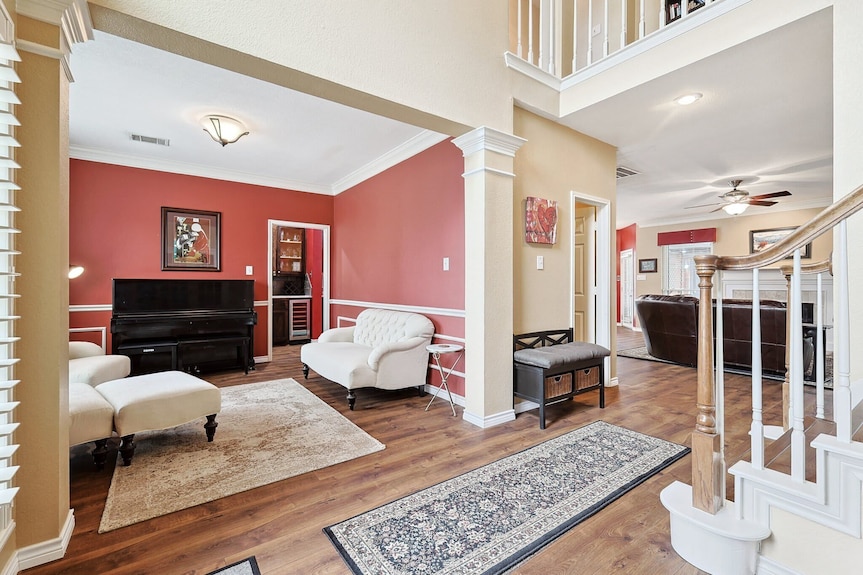 Dfw Getaway - 4 Bedrooms, Pool Oasis, Media Room - Flower Mound, TX