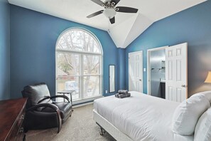 4 bedrooms, WiFi, bed sheets
