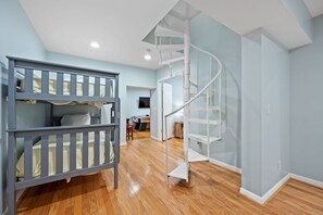 Unclassified image, 4 of 26, button