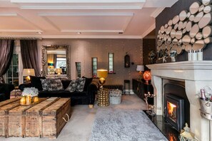 House | Living area | TV, fireplace - The Cool Belfast Home (Newtownabbey)