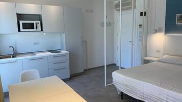 1 camera, ferro/asse da stiro, Wi-Fi gratuito, lenzuola