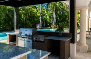 Property grounds - Elegant Vacation Home In Cabarete (Cabarete)