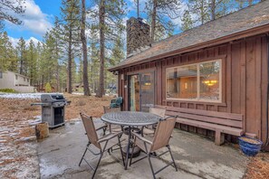 تناول الطعام بالخارج