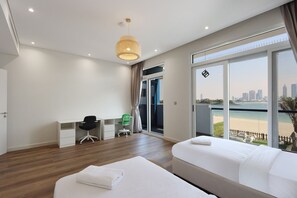5 bedrooms, iron/ironing board, free WiFi, bed sheets