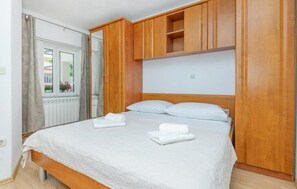 5 chambres, fer et planche Ă repasser, Wi-Fi, draps fournis