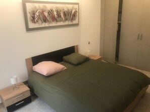 1 bedroom, free WiFi, bed sheets