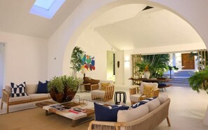 Interior - Mar-A-Villa – Oceanfront Vacation Home (Cabarete)