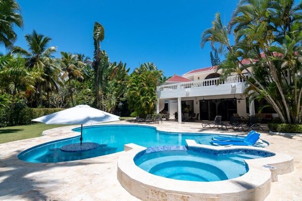 Pool - Villa Dorada – Luxury Vacation Home
(Cabarete)