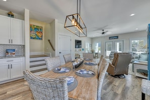 Dining - Luxurious 5 Bedroom, 5.5 Bath with Private Pool & Elevator (Garden City Beach)