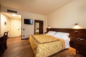 Habitación con 1 cama doble o 2 individuales | Sábanas de algodón egipcio y ropa de cama de alta calidad