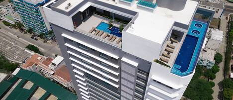 المنشأة من الخارج