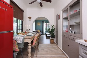 Interior - Eclectic Space near Disneyland (Santa Ana)